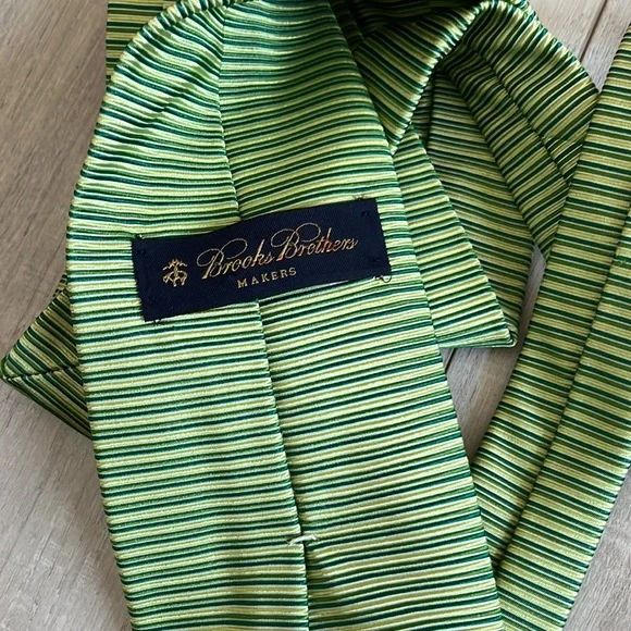 NWT brooks brothers silk tie - Picture 3 of 5